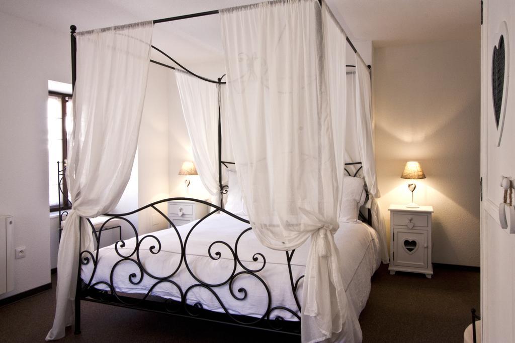 Chambre Le Hupsa Pfannala Saint-Hippolyte  Phòng bức ảnh